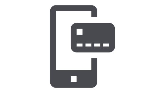 Smartphone mit einer Kreditkarte, die aus dem Bildschirm herausragt, symbolisiert mobiles Bezahlen.